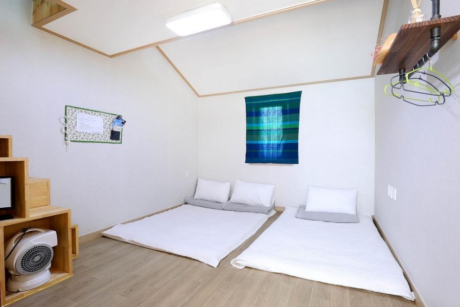 The Flower Road Guesthouse ซุนชอน ภายนอก รูปภาพ